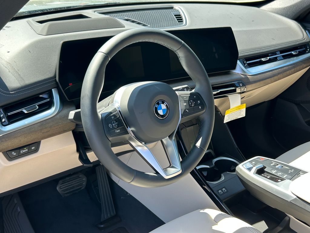 2025 BMW X1 xDrive28i 13