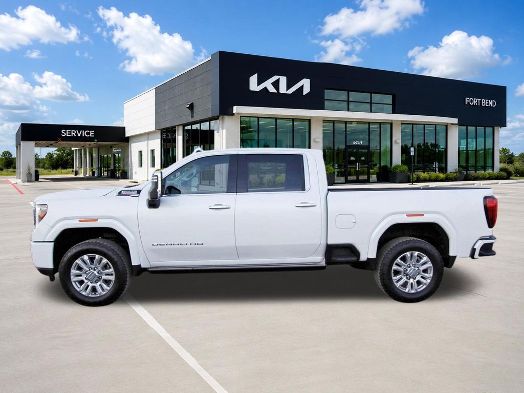2022 GMC Sierra 2500HD Denali White at EAG Ford Navasota