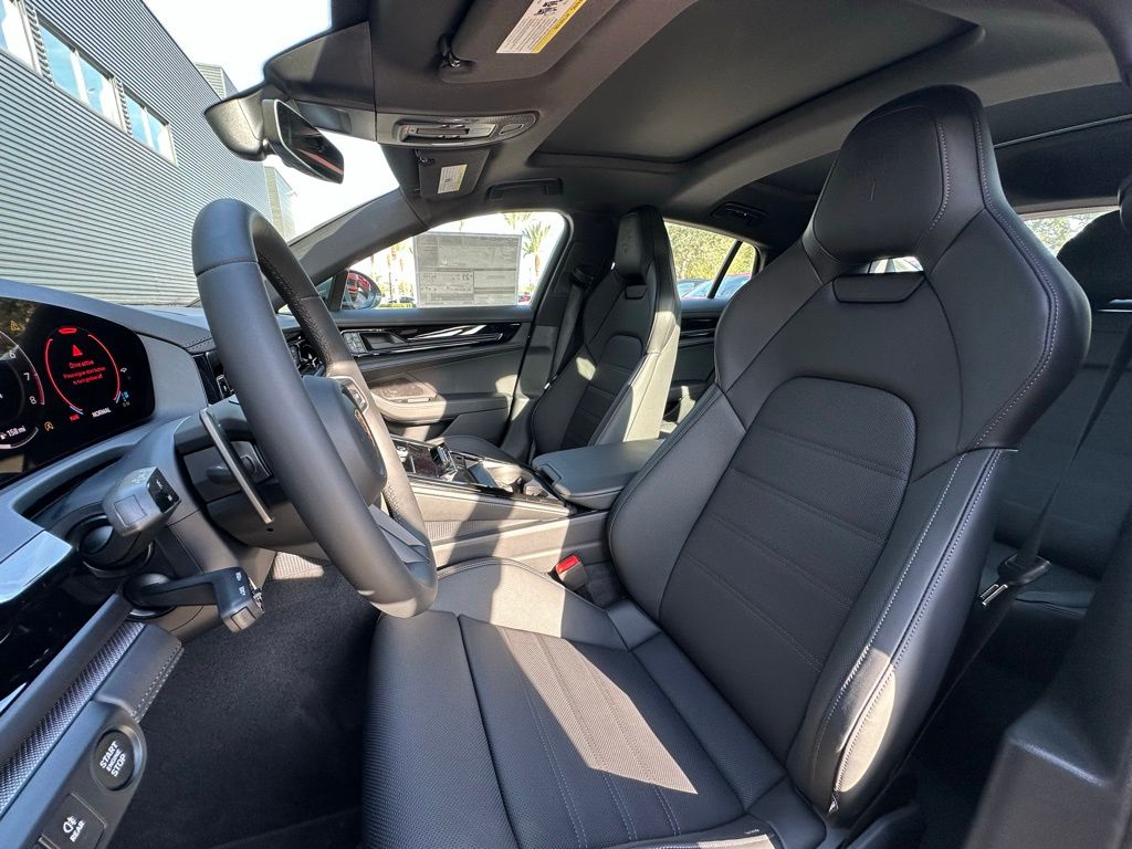 Thumbnail: 2026 Porsche Panamera - 5