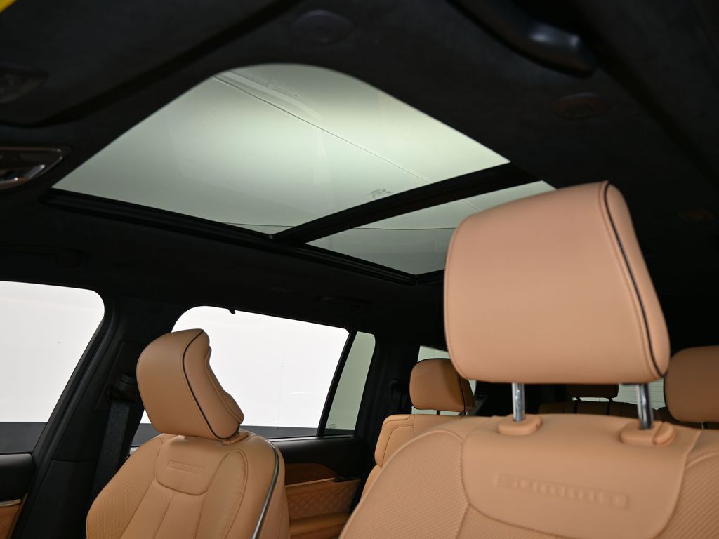 New 2025 Silver Zynith Jeep Summit image 11