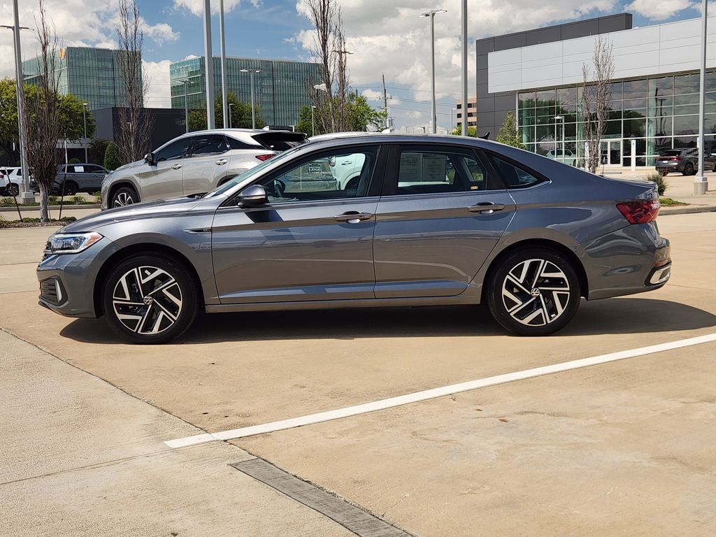 2022 Volkswagen Jetta 1.5T SEL - 3