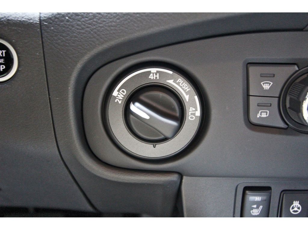 2024 Nissan Frontier SV White at Bravo Nissan