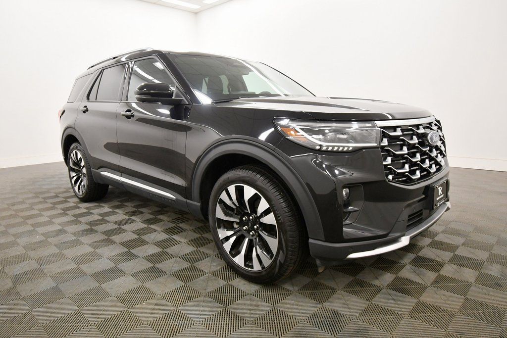 Used 2025 Ford Explorer SUV
