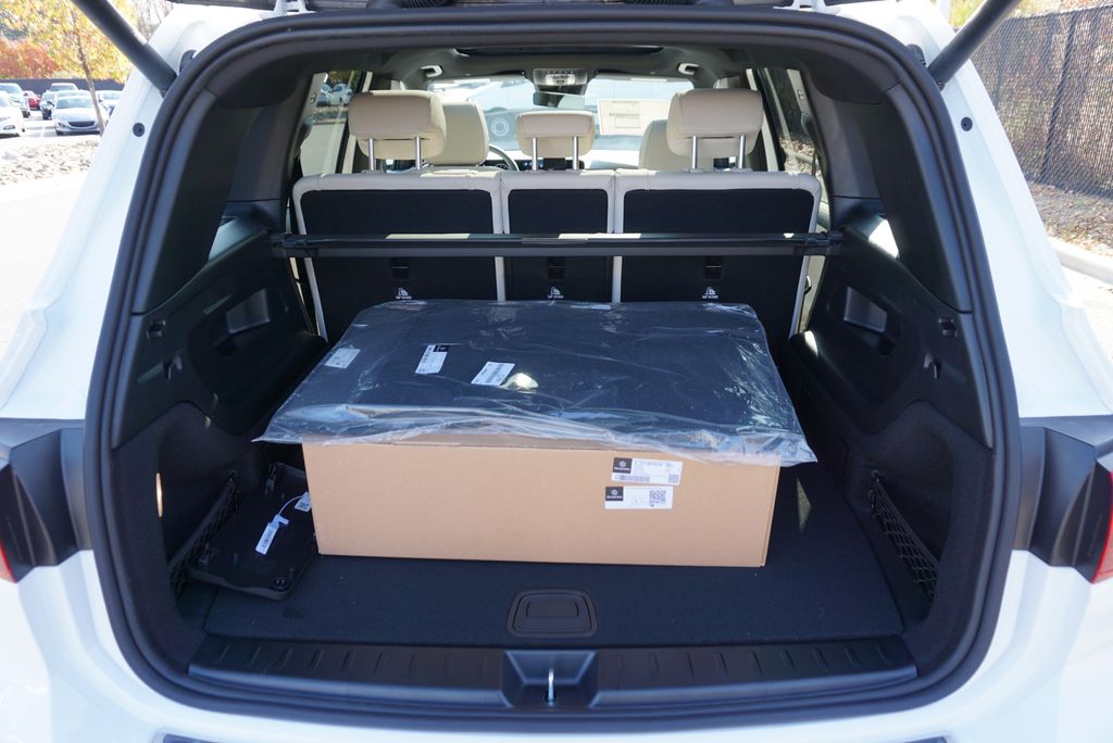 Thumbnail: 2026 Mercedes-Benz GLB - 18