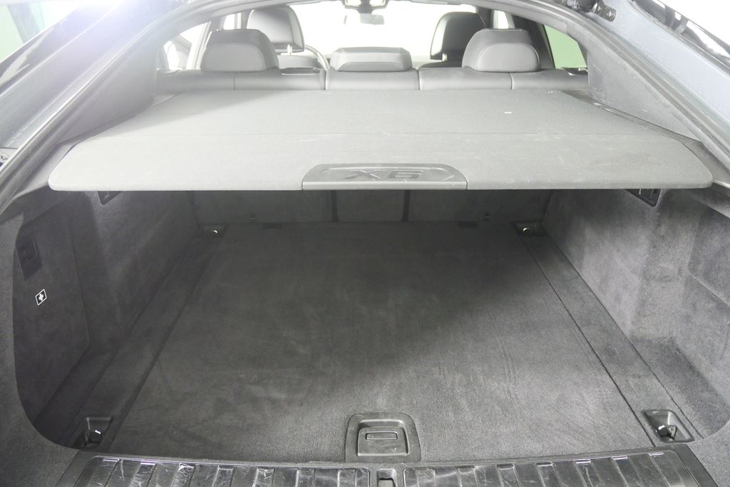 Thumbnail: 2025 BMW X6 - 18