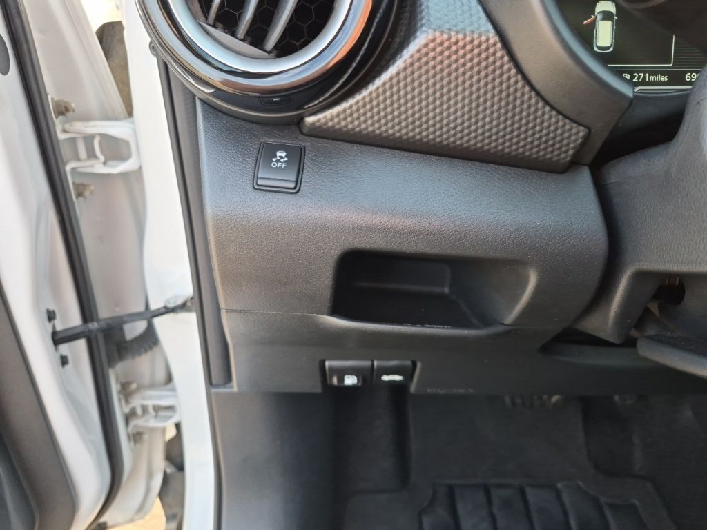 Used Car 2019 Nissan Kicks  Sv For Sale Under $15,000 In Austin, Texas