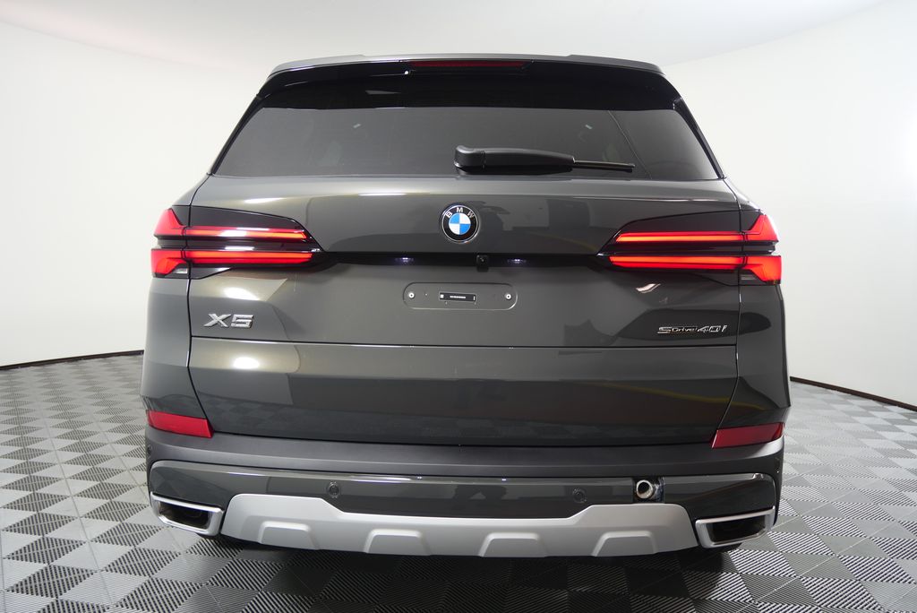 Thumbnail: 2026 BMW X5 - 4