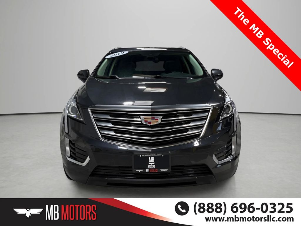Gray 2019 Cadillac XT5 Luxury AWD SUV / Crossover Four-Wheel Drive 8-Speed Automatic