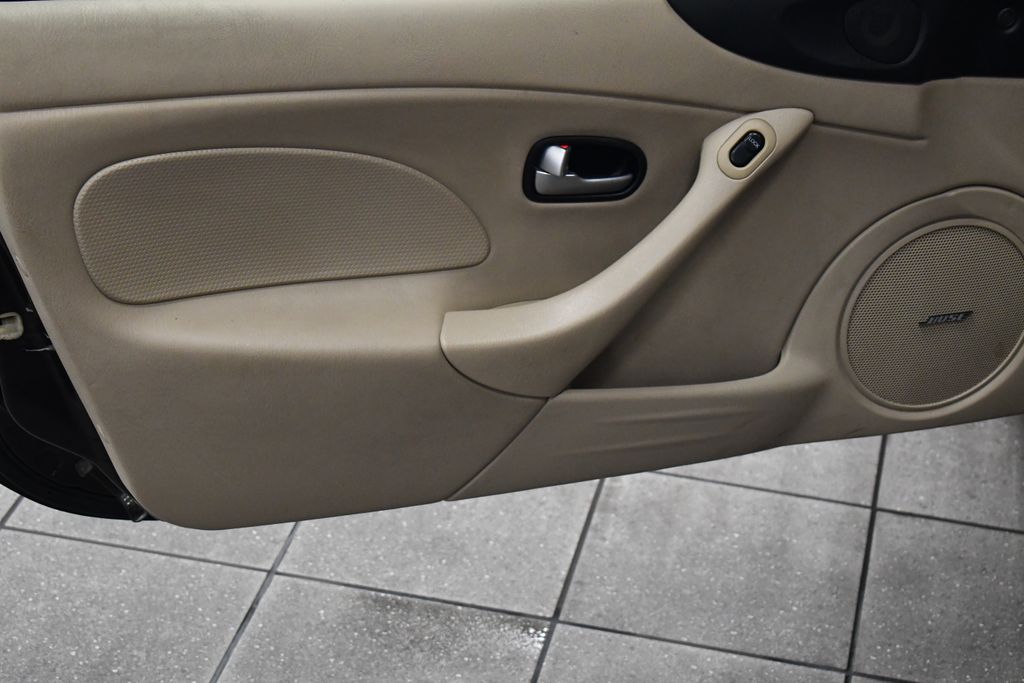 Thumbnail: 2005 Mazda MX-5 Miata - 14