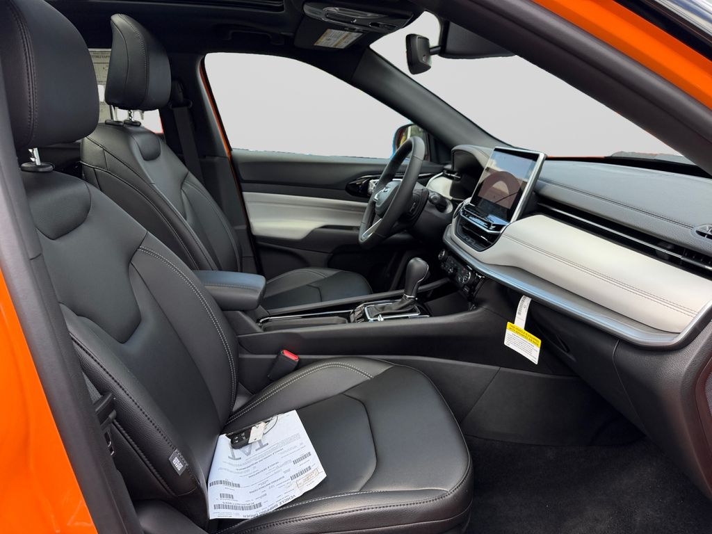 2026 Jeep Compass Limited Orange at South Hills CDJR