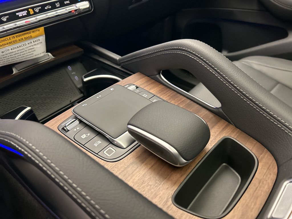 Thumbnail: 2026 Mercedes-Benz GLE - 20