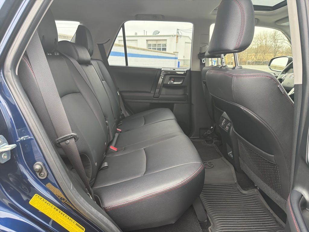 Thumbnail: 2024 Toyota 4Runner - 24