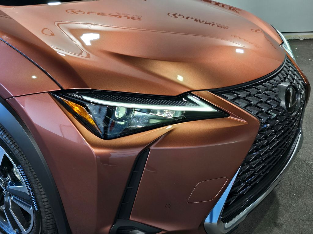Thumbnail: 2026 Lexus UX - 5