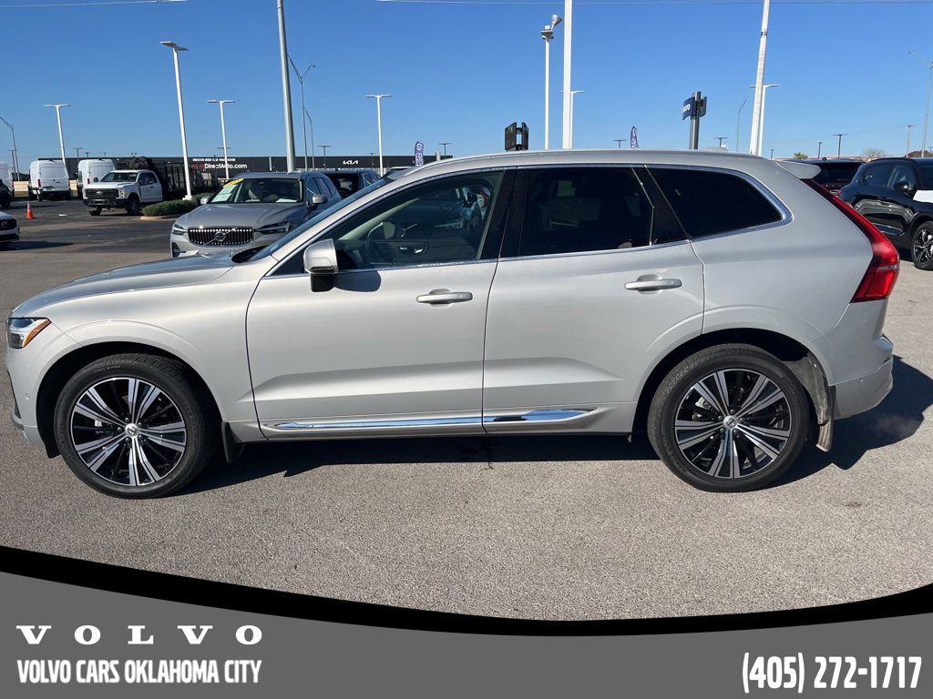 2023 Volvo XC60 B5 Plus photo 4