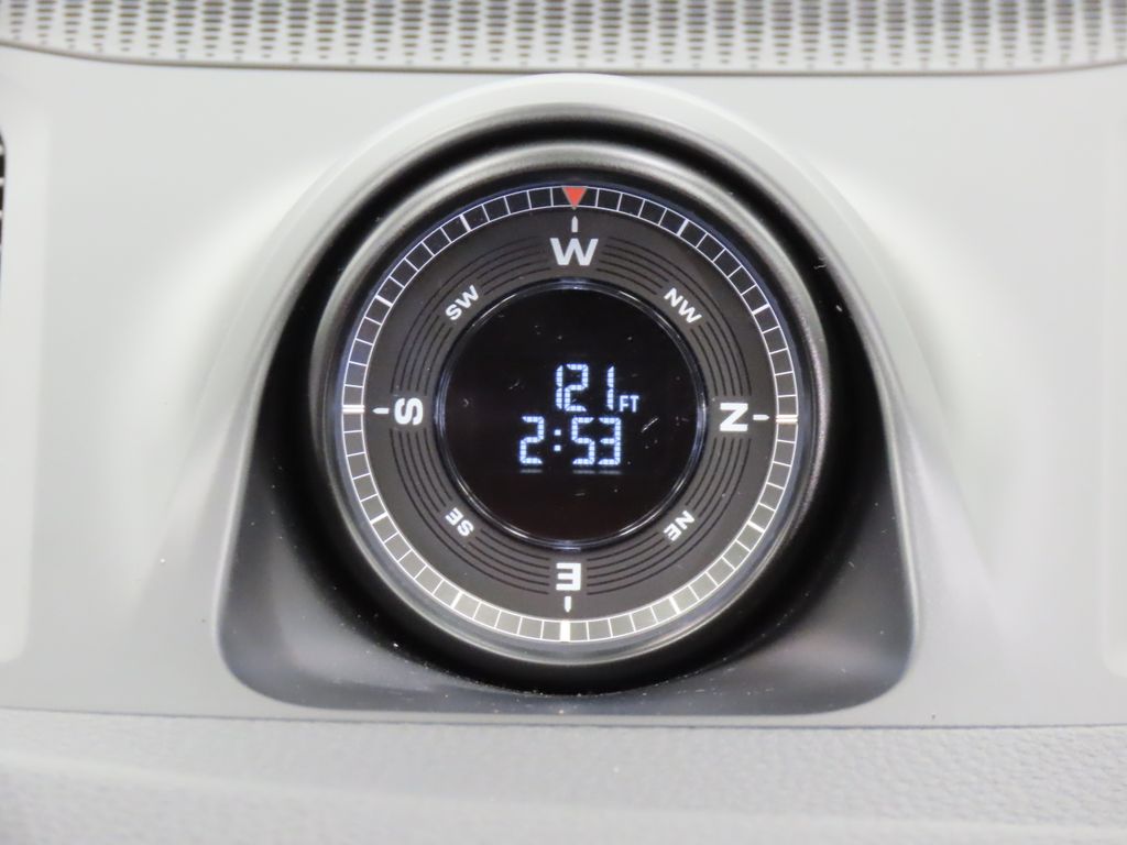 Thumbnail: 2025 Porsche Cayenne - 25