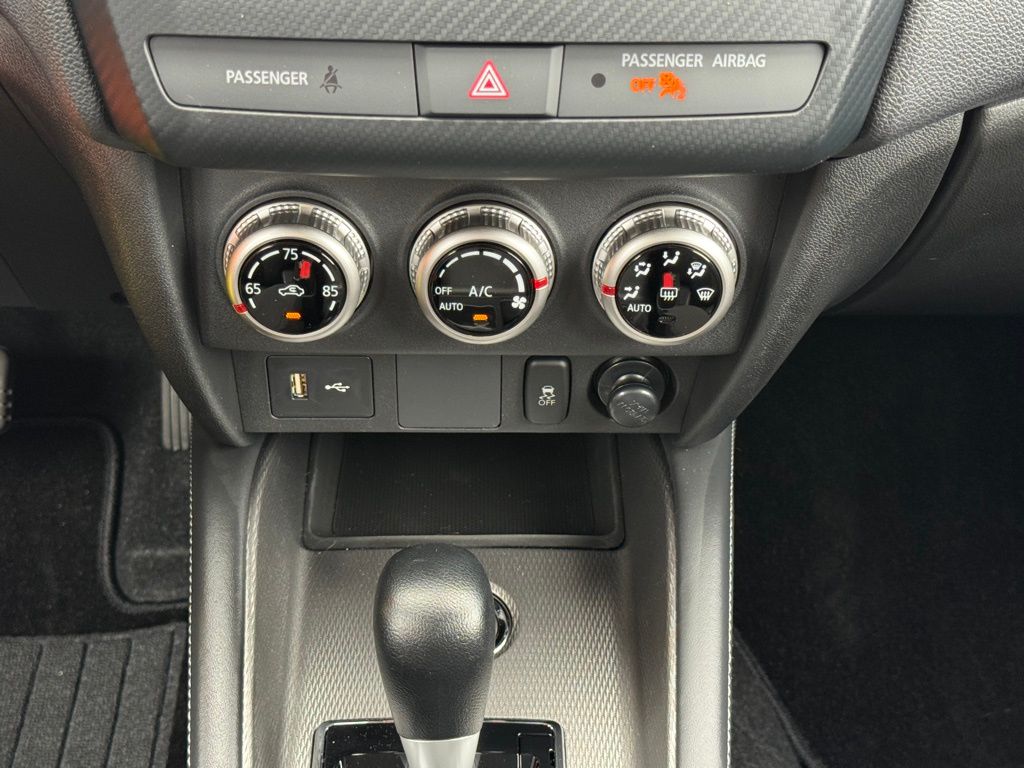 2025 Mitsubishi Outlander Sport ES photo 19