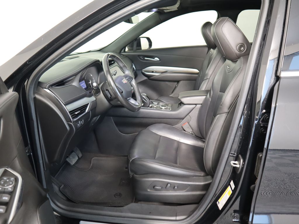 Thumbnail: 2019 Cadillac XT4 - 19