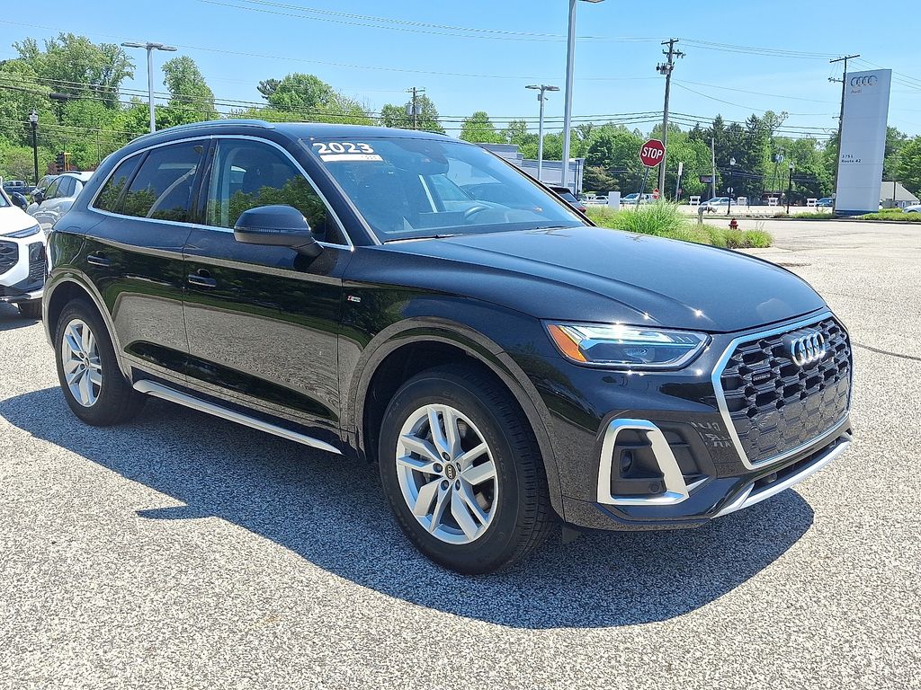 Thumbnail: 2023 Audi Q5 - 3