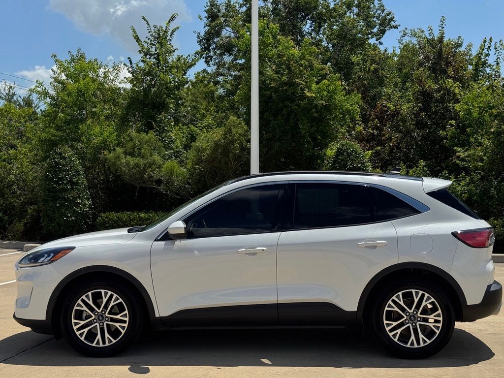 2021 Ford Escape SEL White at Toyota of Victoria