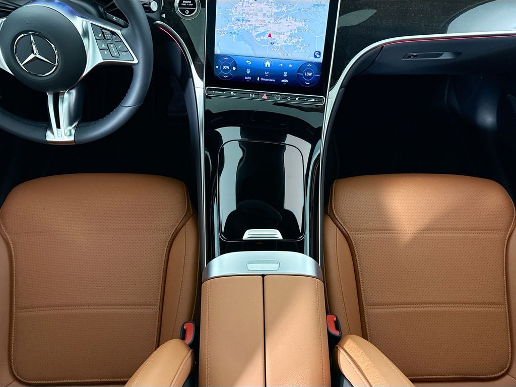 Thumbnail: 2026 Mercedes-Benz GLC - 17