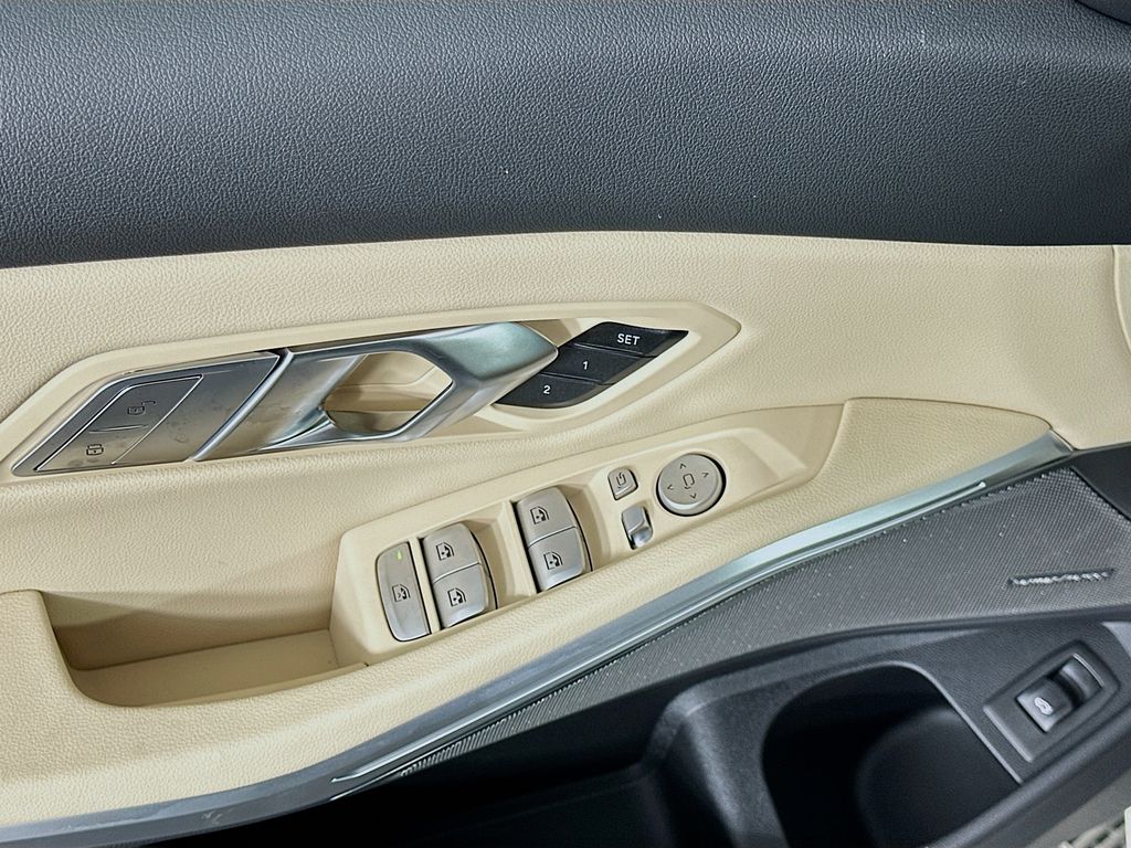 Thumbnail: 2025 BMW 3 Series - 20
