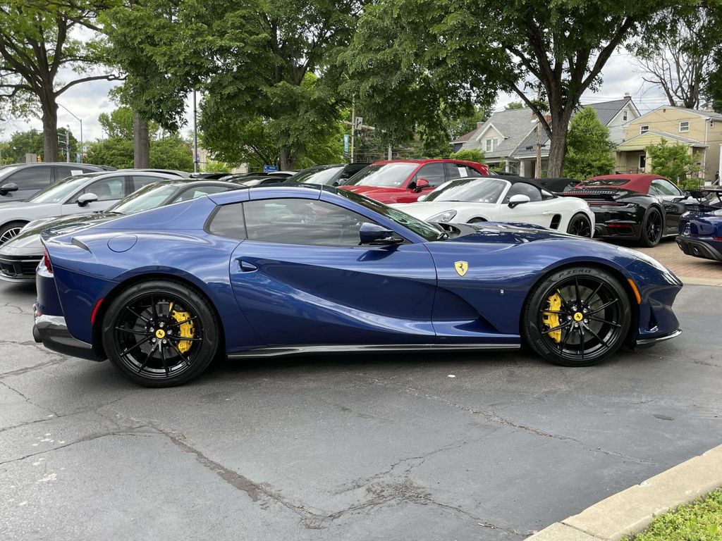 2022 Ferrari 812 GTS - 7