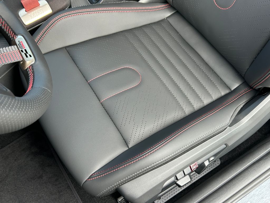 Thumbnail: 2026 MINI Cooper Convertible - 15