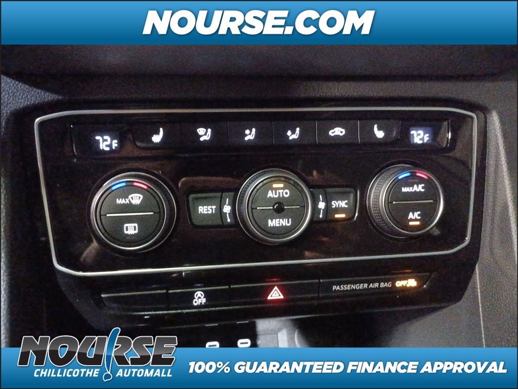 2023 Volkswagen Atlas 2.0T SE w/Technology photo