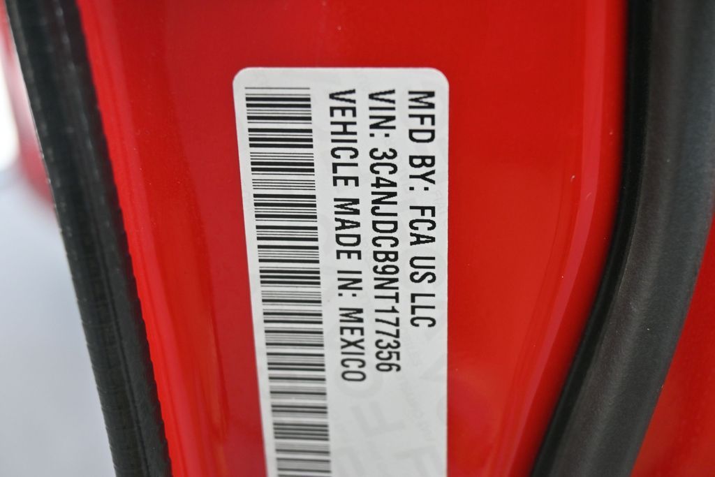 Used 2022 Redline Pearlcoat Jeep High Altitude image 17