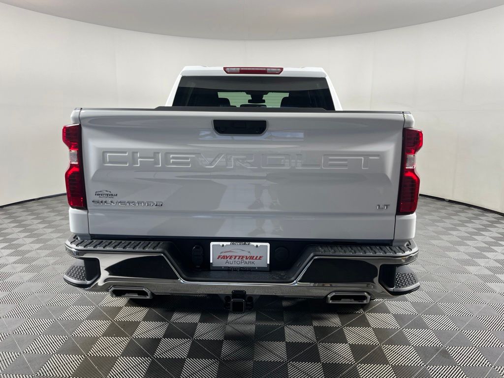 Thumbnail: 2026 Chevrolet Silverado 1500 - 4