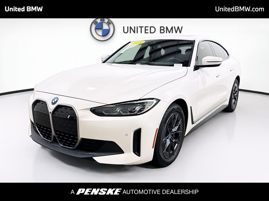 Thumbnail: 2023 BMW i4 - 1