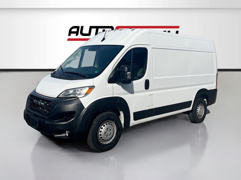 Used 2024 White Ram High Roof image 3