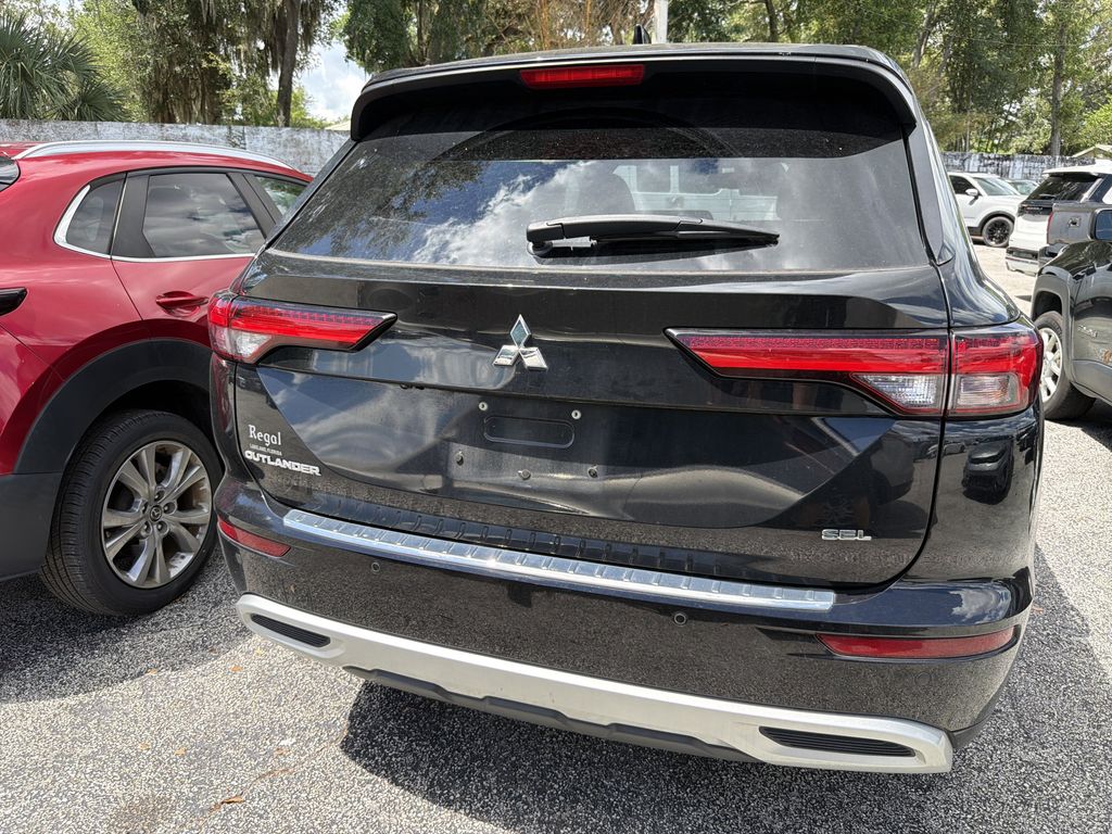 used 2022 Mitsubishi Outlander car, priced at $23,822