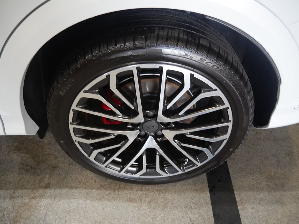 Thumbnail: 2026 Audi SQ5 - 12