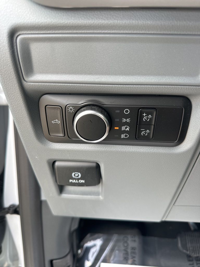 2023 Oxford White Ford F-150 XL RWD Truck