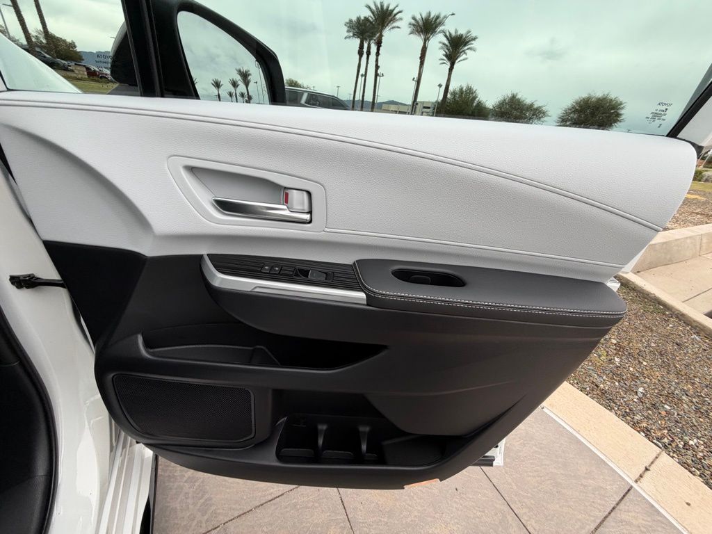 Thumbnail: 2026 Toyota Sienna - 24