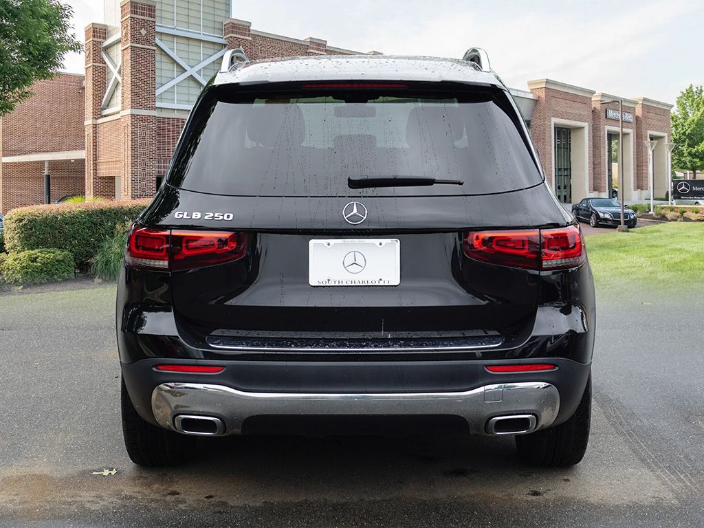 Thumbnail: 2021 Mercedes-Benz GLB - 6