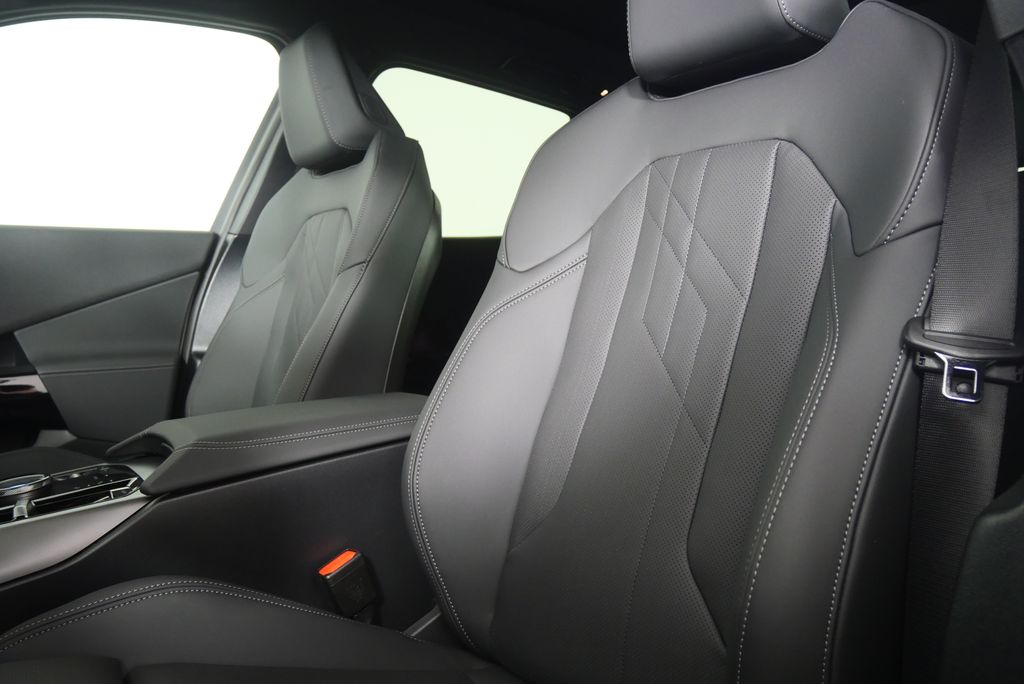 Thumbnail: 2026 BMW X3 - 10