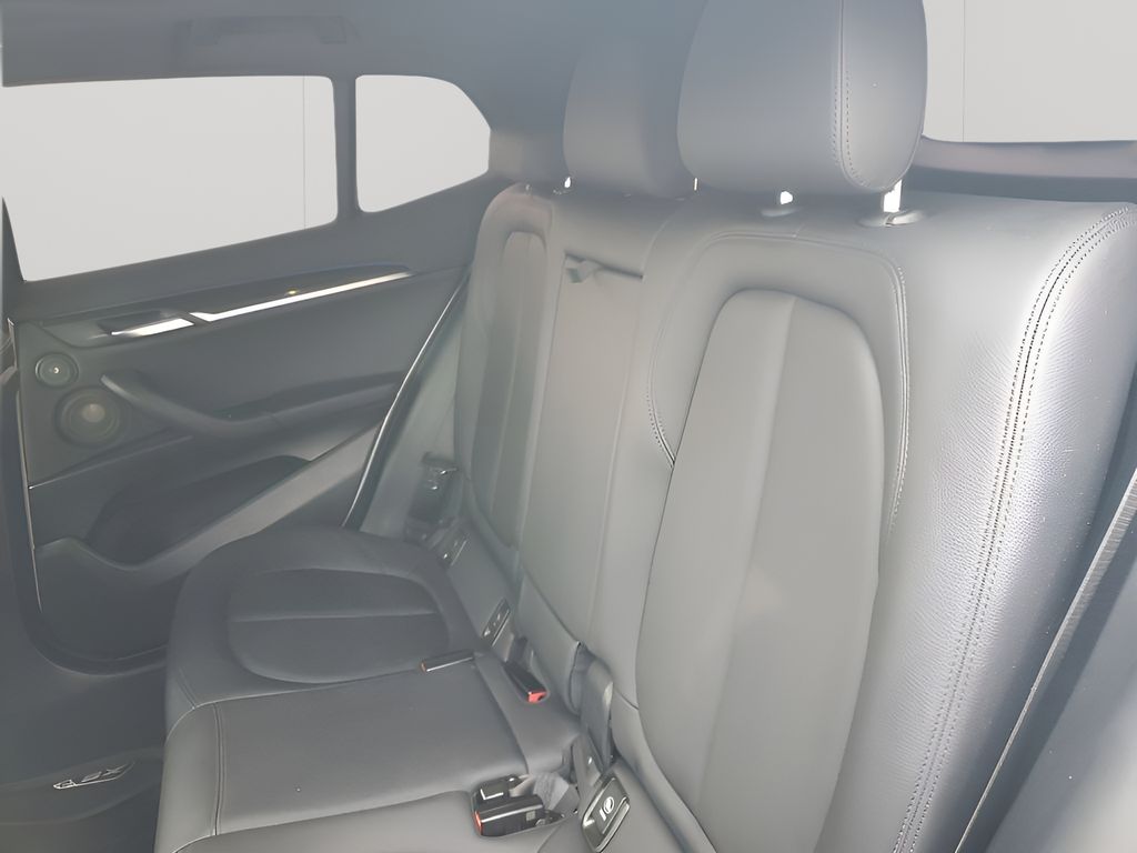 Used 2021 Silver BMW sDrive28i image 19