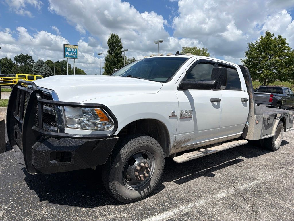 2017 RAM 3500 Chassis SLT Crew Cab 4WD