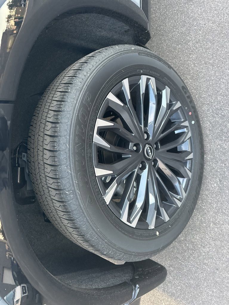 2025 Boulder Gray Pearl Nissan Rogue Platinum FWD SUV