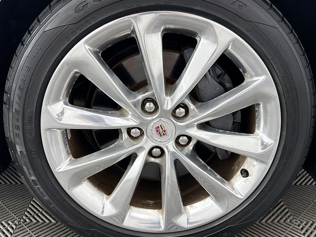 Thumbnail: 2013 Cadillac XTS - 31