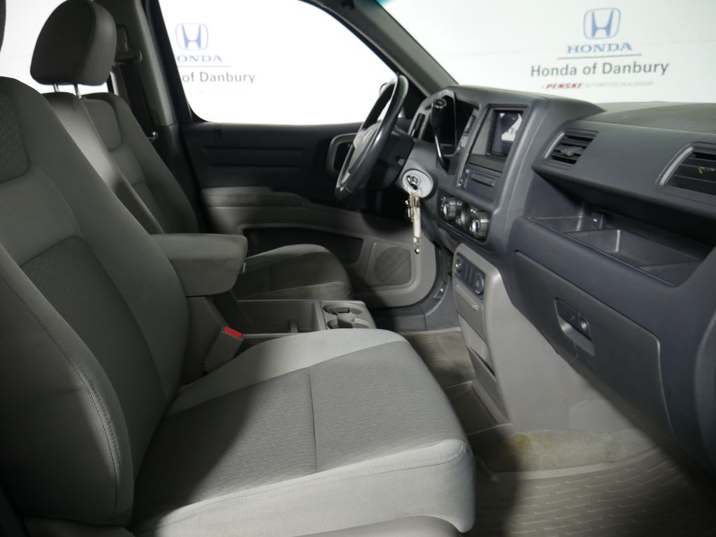 Thumbnail: 2011 Honda Ridgeline - 6