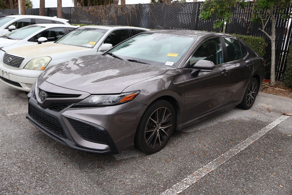 Thumbnail: 2022 Toyota Camry - 1