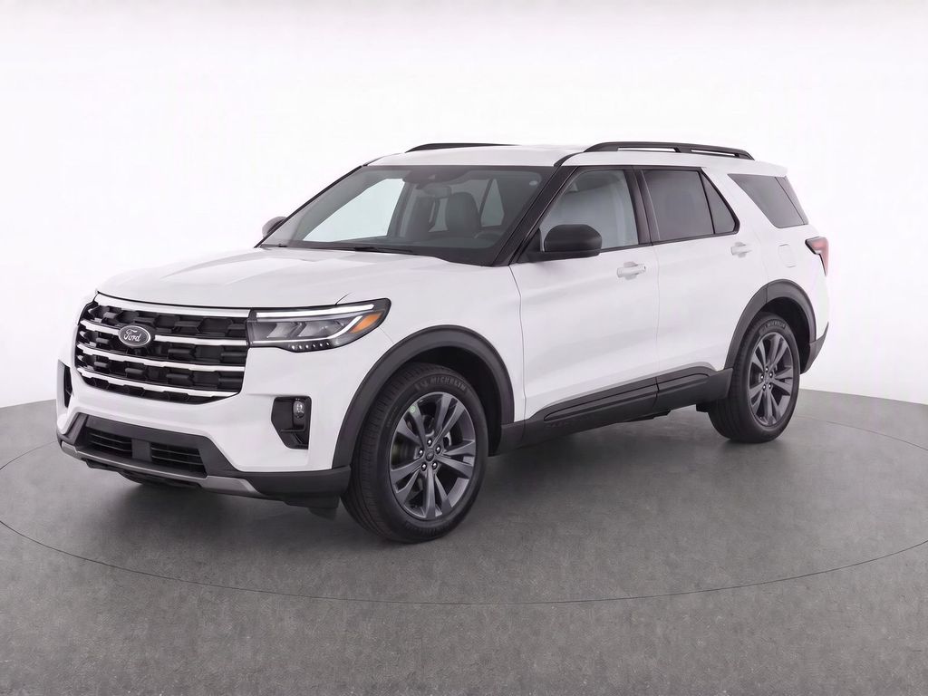 New 2026 Space White Metallic Ford Active image 2