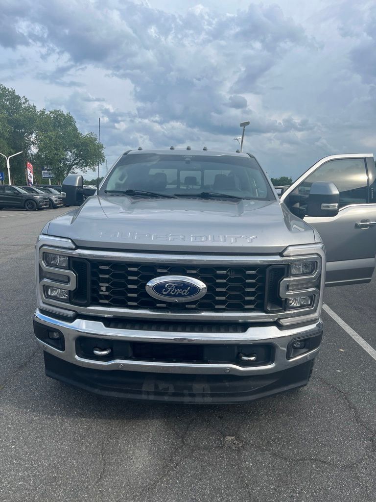 Used 2024 Silver Metallic Ford Lariat image 2