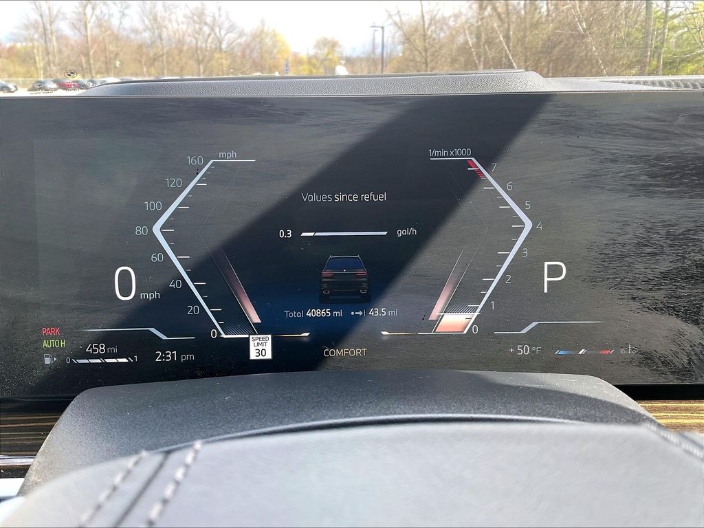 2024 BMW X7 — photo 26