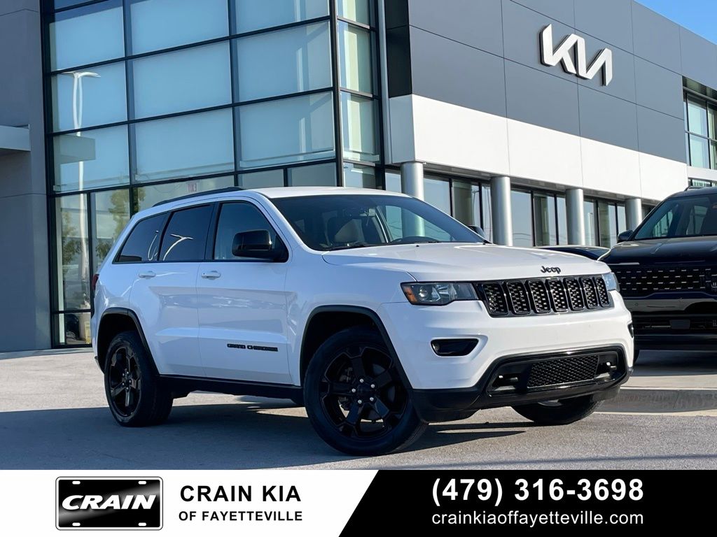 Bright White Clearcoat 2018 Jeep Grand Cherokee Upland 4WD SUV / Crossover Four-Wheel Drive 8-Speed Automatic