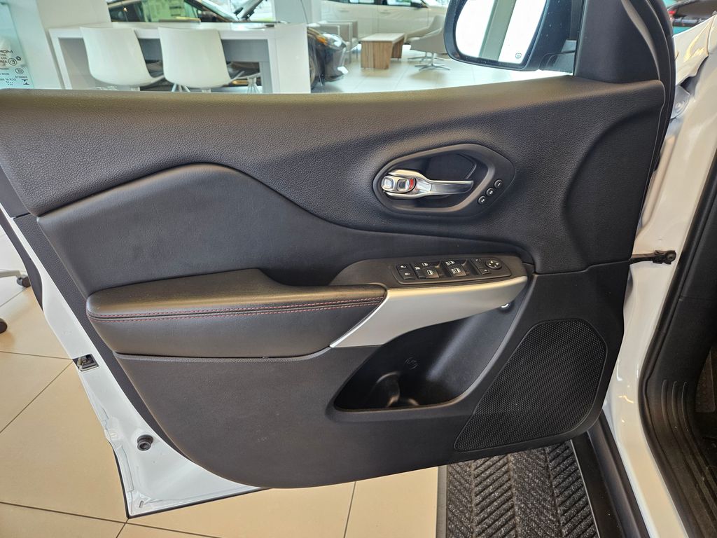 2018 Jeep Cherokee Trailhawk