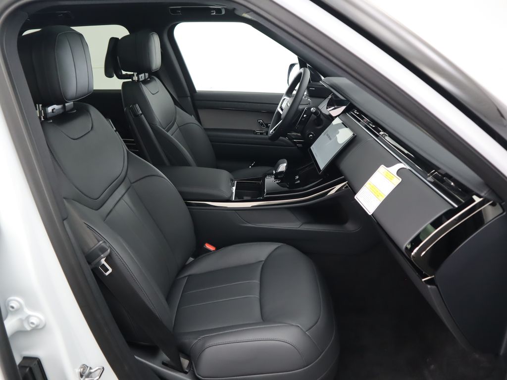 2025 Land Rover Range Rover Sport SE 21